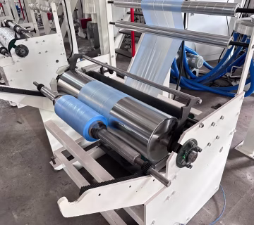 Comparison of HDPE vs LLDPE sheets rolls, highlighting differences in durability, flexibility, and industrial applications for packaging and construction